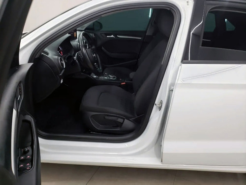 Imagem 10 de 16 de Audi A3 Sedan 1.4 Tfsi Ambiente Flex 2015 2016 2017