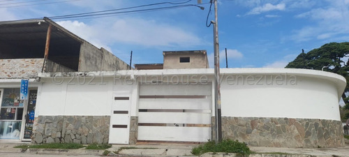 Imagen 2 de 14 de Gustavo Zavala Rentahouse 22-14126