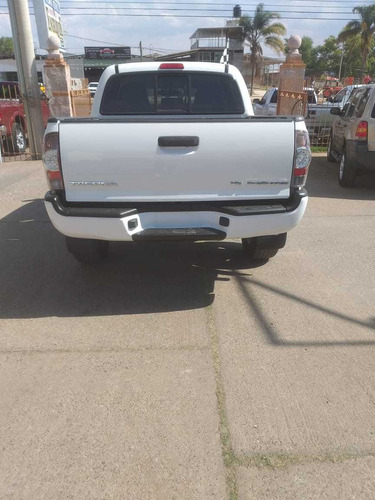 Imagen 5 de 15 de Toyota Tacoma Dob/cab Trd Sport 2013 Blanco