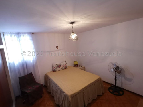 Imagen 3 de 19 de Espacioso Apartamento En Venta El Marques 22-8535