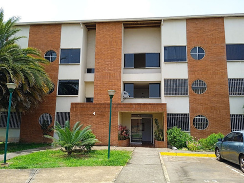 Imagen 3 de 12 de Alquiler De Apartamento Tipo Estudio Amoblado. A.m