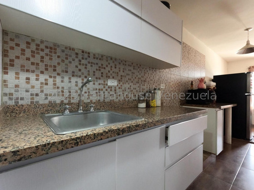 Ampliada Casa En Venta En La Ensenada Barquisimeto,lara
