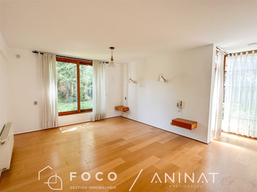 Casa En Venta De 6 Dorm. En Lo Barnechea