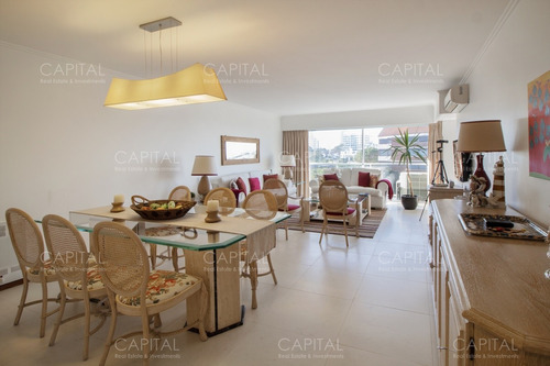 Apartamento Grande En Venta Cerca Del Mar