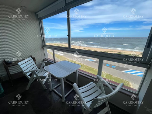 Apartamento De 3 Dormitorios En Torres Del Plata , Punta Del Este , Playa Barava