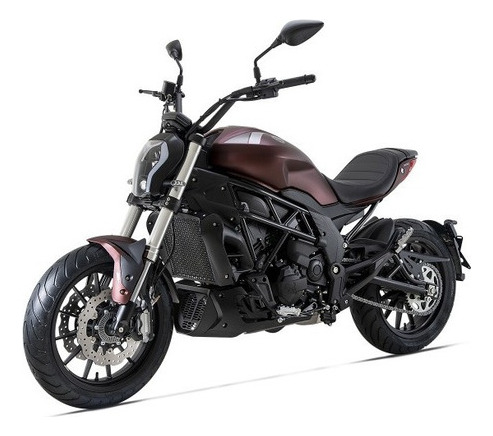 Benelli Cruiser 502c Créd. Prendario V. López