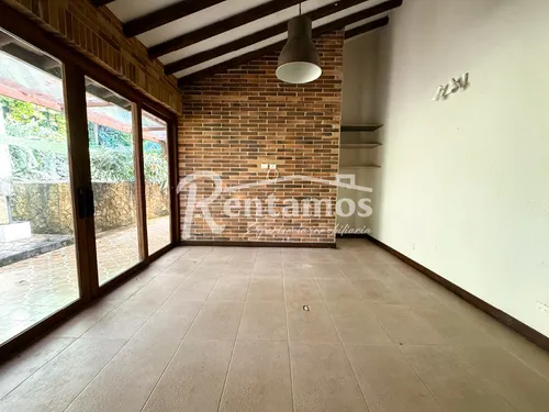 Casa En Arriendo En Loma De Las Brujas. Cod A775810
