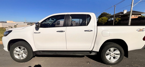 Toyota Hilux 2.8 Tdi Srv Cab. Dupla 4x4 Aut. 4p