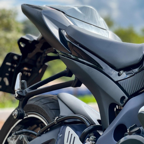 Imagem 4 de 12 de Suzuki Gsx-r750 2012