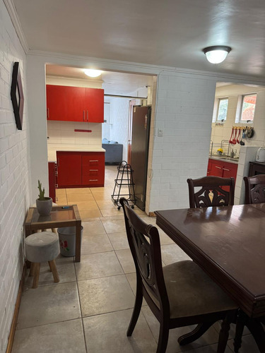 Vende Casa 3 Dormitorios Excelente Ubicación En Santa Cruz