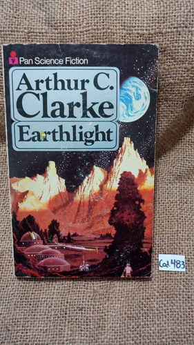 Arthur C. Clarke / Earthlight / En Inglés