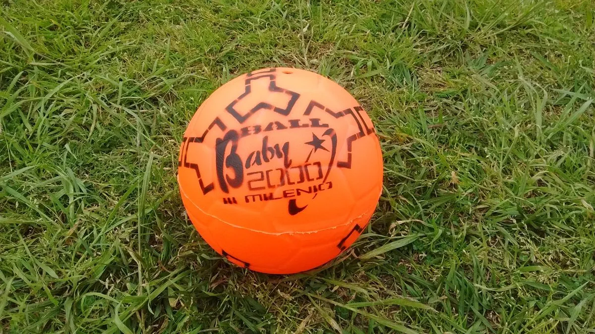 Pelota De Futbol Pvc Milenio N°4 X 6 Unidades Tsp