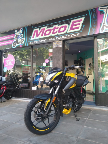 Moto Rouser 200 Moto E