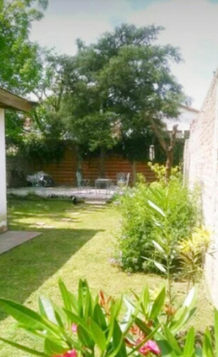 Casa 6 Amb. En Venta Merlo