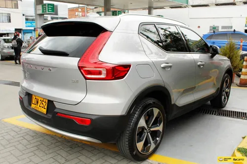 Volvo XC40 2.0 B4 Hibrida At 4x2