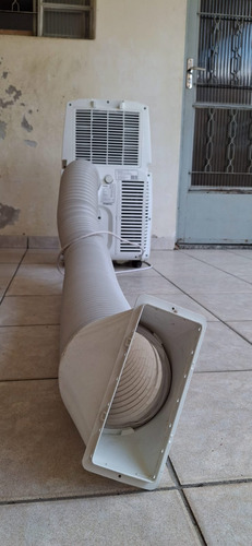 Ar Condicionado Portátil Haier 12.000 Btus Branco (Usado)