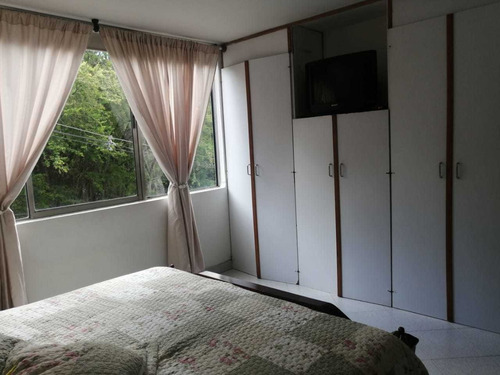 Imagen 10 de 14 de Apartamento En Venta En Envigado Loma Del Escobero