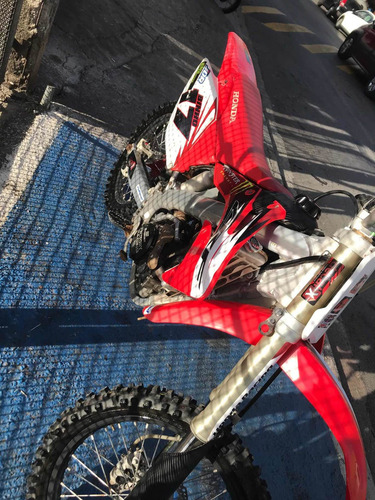 Imagem 3 de 4 de Honda Crf 250 R