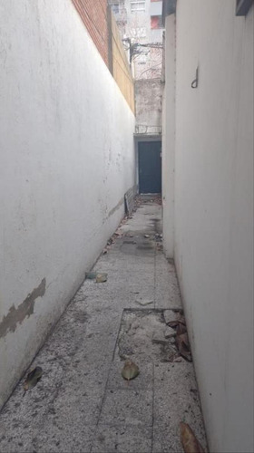 Casa De 2 Dormitorios En Alquiler, Zona Parque Savedra