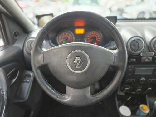 Renault Logan 1.6 EXPRESSION 8V FLEX 4P MANUAL
