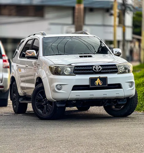 Toyota Fortuner 3.0 Sr5