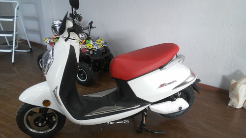 Imagen 17 de 25 de Moto Electrica Grace Scooter Se Patenta 0km Sunra Litio