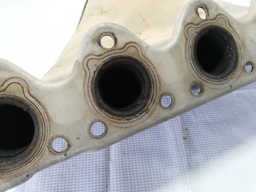 Múltiple De Escape De Vw Bora Mod. 05-10 2.5 Autom Original (Usado)