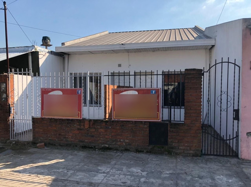 Departamento En Venta En Isidro Casanova