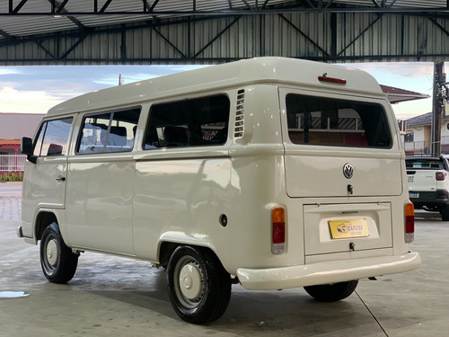 Volkswagen Kombi 1.4 MI STD 8V FLEX 4P MANUAL