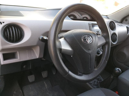 Imagem 9 de 12 de Toyota Etios Xs Sedan 1.5 Flex 16v 4p Manual