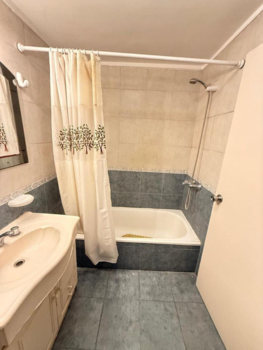 Departamento De Categoría De 3 Dormitorios + Dependencia Y Cochera En Las Heras Al 300, Barrio Sur