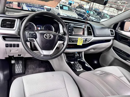 Toyota Highlander 3.5 Le At
