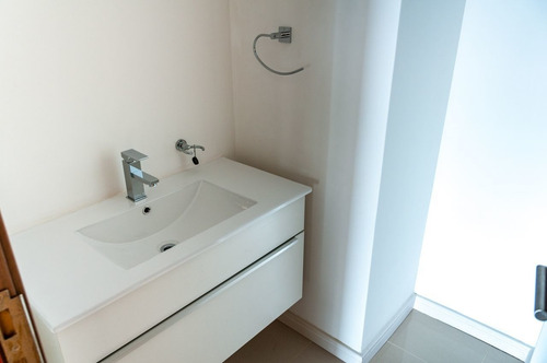 Imagen 12 de 30 de Venta, Apto 3 Dor En Look Brava, Piso Alto, Playa Brava (ref: Lij-5374)