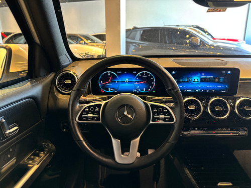 Mercedes-Benz Outros Modelos GLB 200 LAUNCH EDITION 1.3 TB 16V AUT.