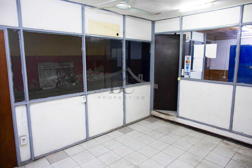 Se Arrienda Galpón De 326 M². (109591)