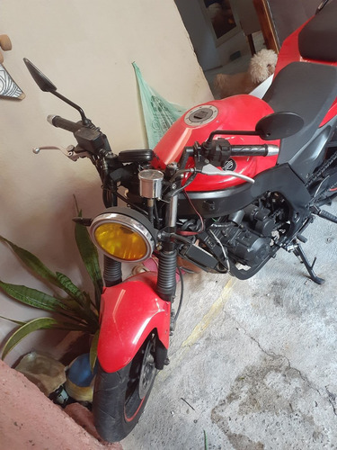 Dafra Roadwin 250 R