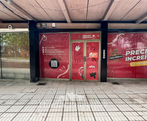 Local Habilitado A Un Costado De Alto Las Condes
