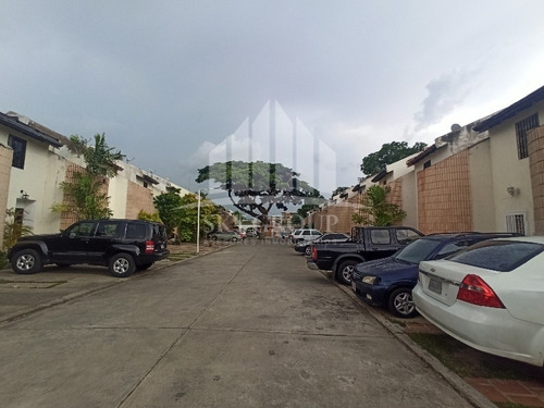 Imagen 11 de 14 de En Venta Townhouse En El Sector Guayabal, Municipio Naguanagua.