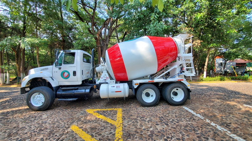 Camion Revolvedor De Concreto International 2005 8 Mts 3