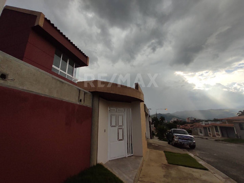 Imagen 1 de 30 de H.a Bellísima Casa A Estrenar 257m² Calle Cerrada En El Trigal Norte