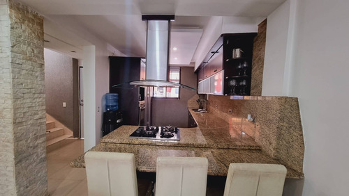 Imagen 4 de 14 de 162104 Lerry Paez 0414-9408606 Venta Townhouse Res Villas Iñaki Naguanagua Solo Clientes