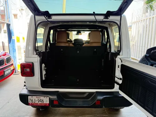 Jeep Wrangler 3.6 Unlimited Sahara 4x4 At