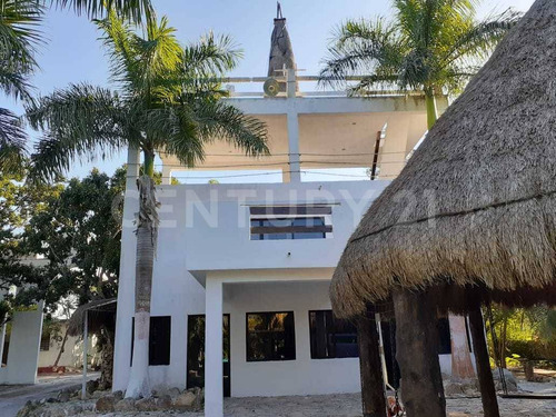 Rancho Tipo Hacienda De 36 Has En Telchac Pueblo Con Cenote. A 42 Kms De Mérida