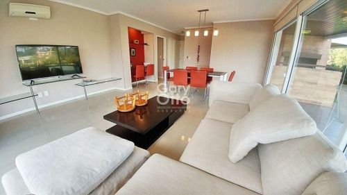 Amplio Depto, Con El Estilo De Una Casa Pero La Seguridad De Un Edificio!- Ref: 1468
