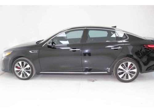 Imagen 8 de 13 de Kia Optima 2017 4 Cilindros