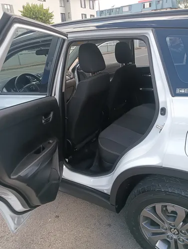 Suzuki Vitara Live At 2wd Full