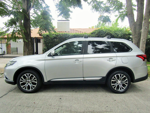 Mitsubishi Outlander Glx 4x4 2.4 Autom  2018