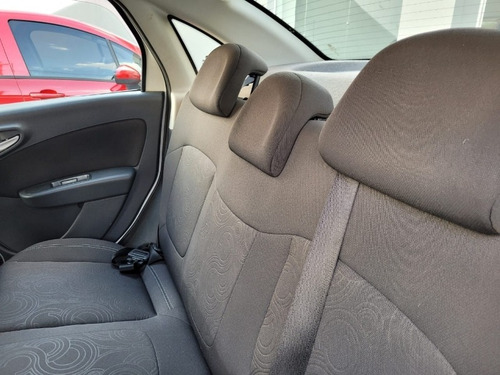 Imagem 9 de 9 de Fiat Grand Siena 1.4 Attractive 8v Manual Flex