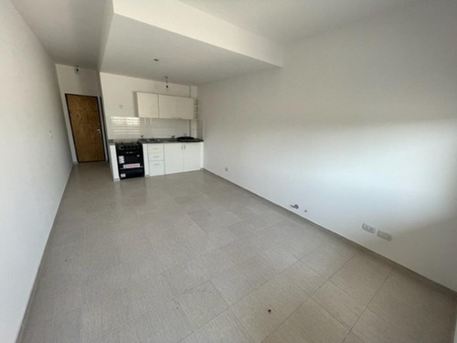 Venta Dpto 2 Amb Jose C Paz Pb Con Cochera Y Patio Apto Crédito