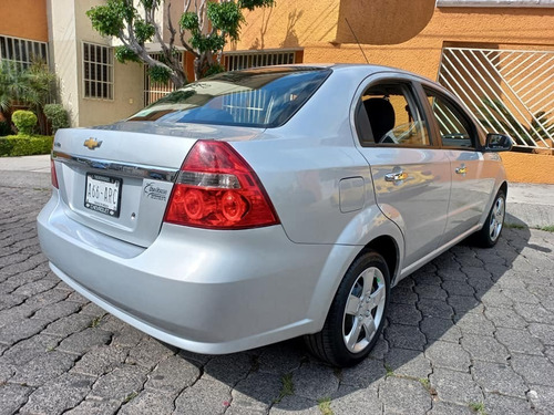 Imagen 4 de 10 de Chevrolet Aveo 2017